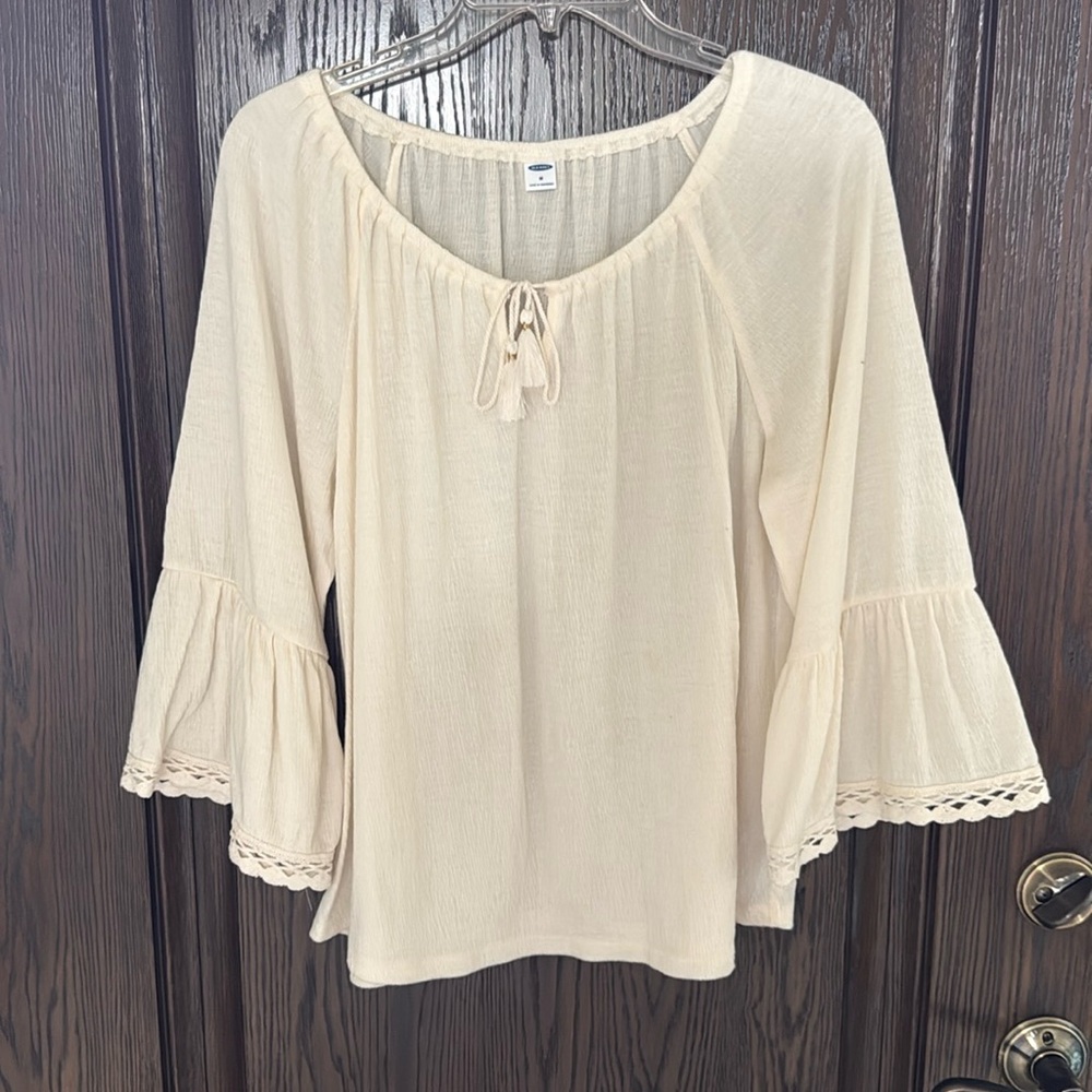 *LIKE NEW* Old Navy Ivory Colored Peasant-Style Textured Tassel Tie Top - Size M